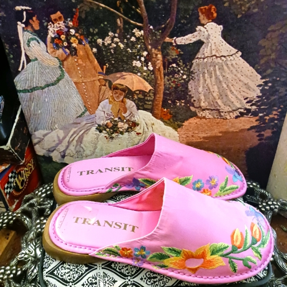 🌹New York Transit Very Pretty Quality Sandal. NEW!!, SANDALS NICE GIFT!!! 🎁